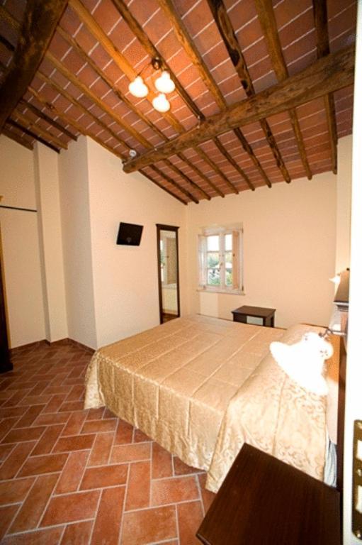 Casal Sant'Elena Bed & Breakfast Altopascio Exterior photo