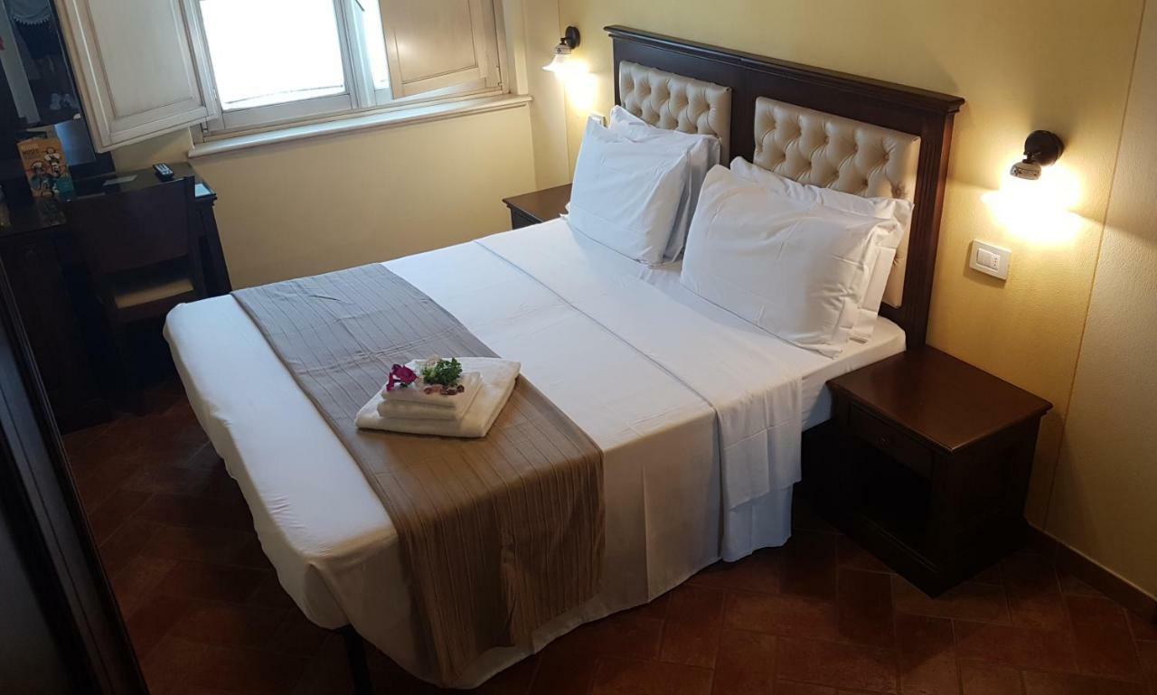 Casal Sant'Elena Bed & Breakfast Altopascio Exterior photo